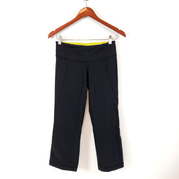 Lululemon Athletica Black Size 6? Reversible Women Crop Capri Active Pants - Picture 4 of 9